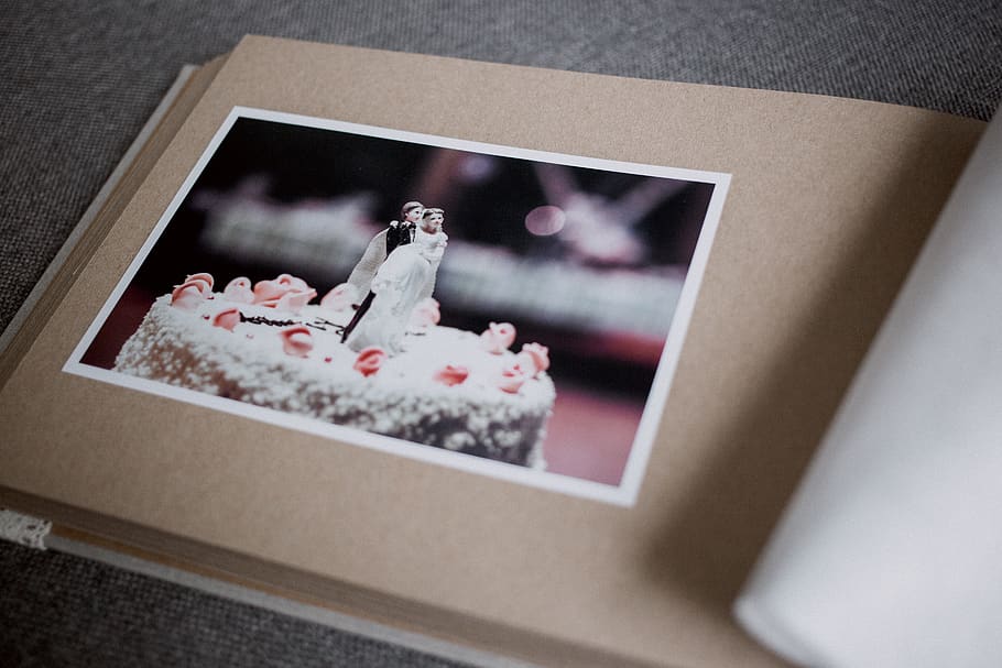 Wedding Cake Photo in Photo Album, blur, close-up, focus, photograph HD wallpaper