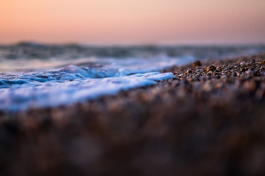 beach shore, france, grayan-et-l'hôpital, water, sea, pebble HD wallpaper