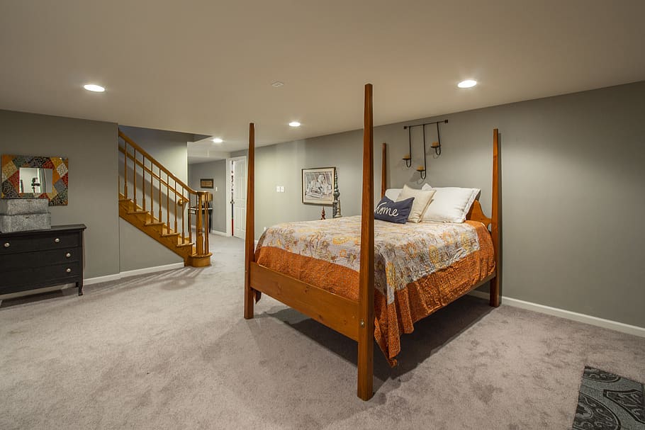 Room With Wooden 4-pillar Bed, bedroom, bedsheet, cabinet, furnitures, HD wallpaper
