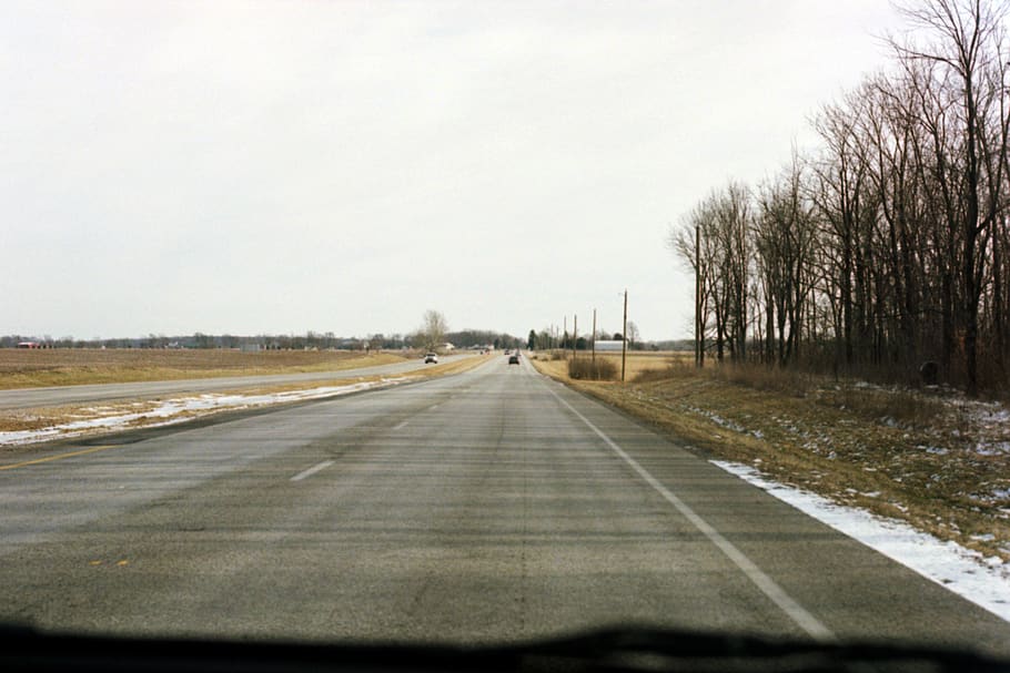 road during daytime, highway, asphalt, tarmac, trees, film, winter HD wallpaper