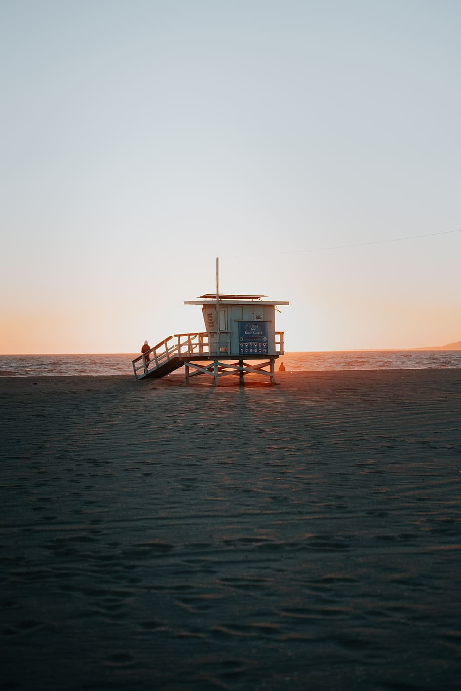 white shed, sky, water, sea, waterfront, horizon, sunset, horizon over water HD wallpaper
