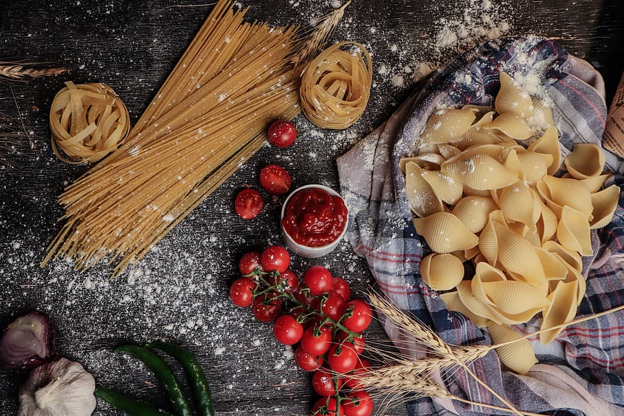 brown pasta and tomatoes, plant, vegetable, food, produce, fruit HD wallpaper