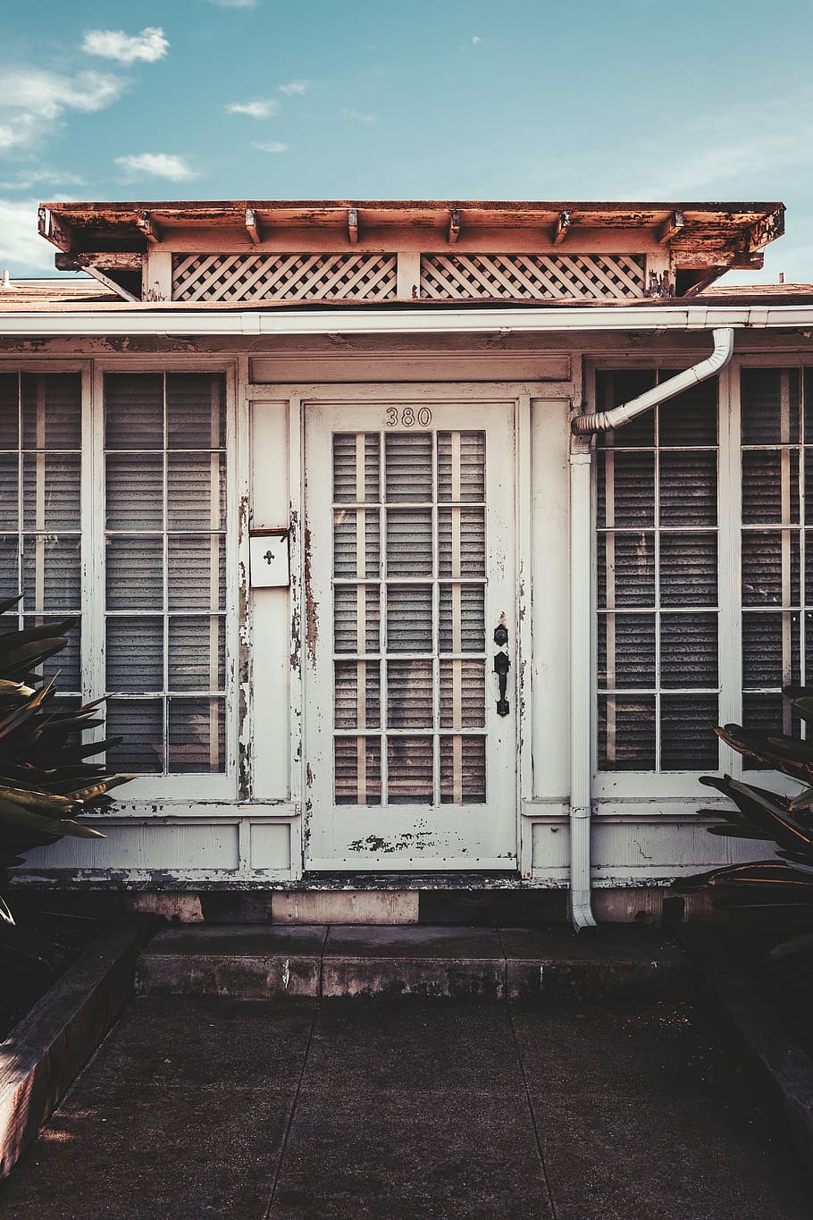 white concrete house, home decor, window, curtain, shutter, roof HD wallpaper