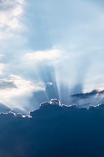 sun rays above silhouette of clouds, sky, sunshine, light, blue HD wallpaper