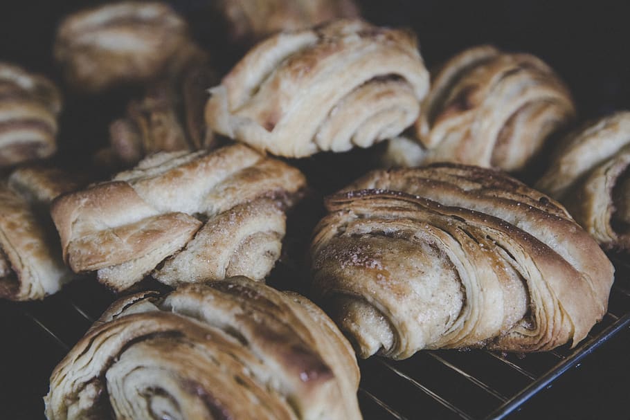 baked pastries, croissant, bread, food, germany, erlangen, bun HD wallpaper
