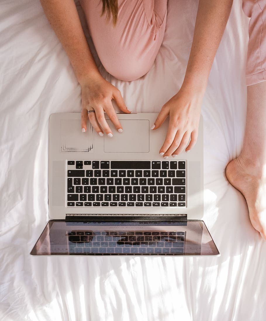 woman using MacBook Pro, technology, wireless technology, communication HD wallpaper