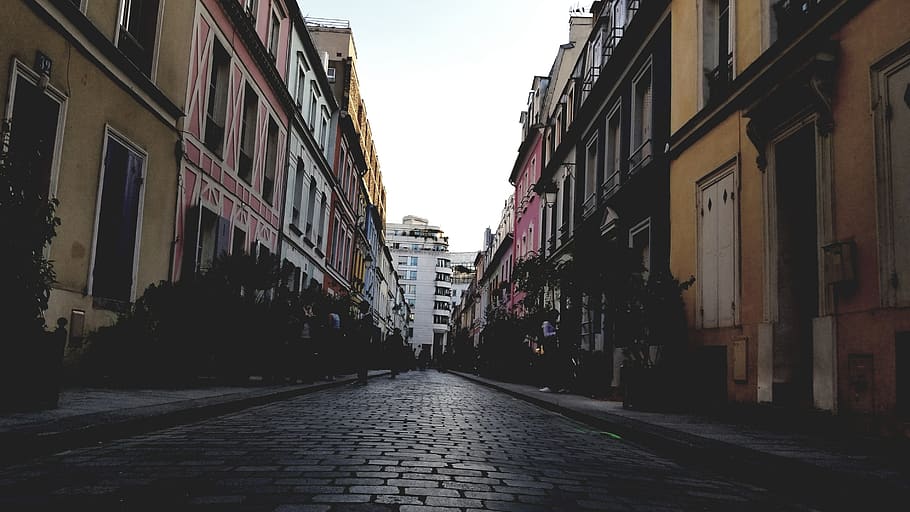 path, walkway, road, street, urban, city, town, building, pavement HD wallpaper
