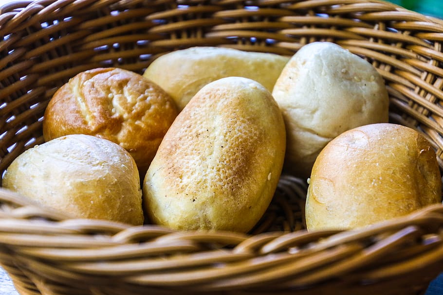 Bread In Brown Wicker Basket, food, tasty, food and drink, freshness HD wallpaper