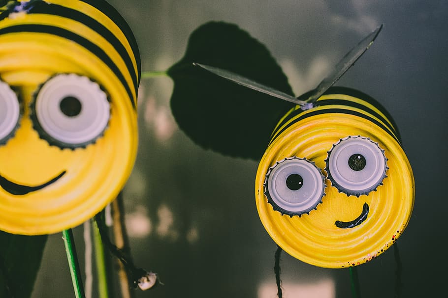 bee, crafting, metal, decoration, garden, handmade, yellow HD wallpaper