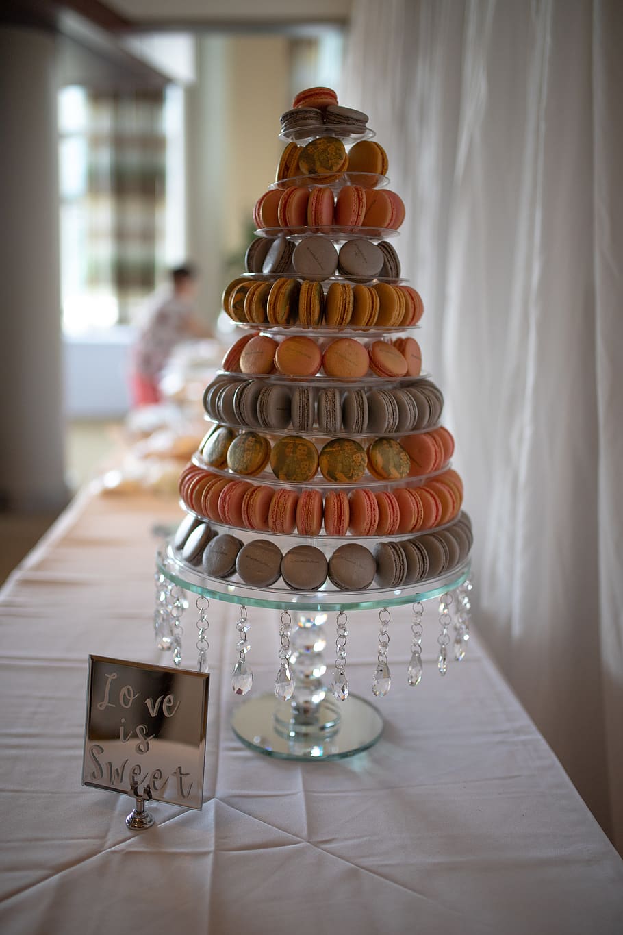 cupcake stand with macaroons, food, food and drink, sweet food HD wallpaper