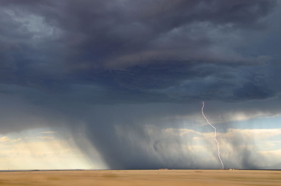 lightning struck on desert, cloud - sky, storm, beauty in nature HD wallpaper