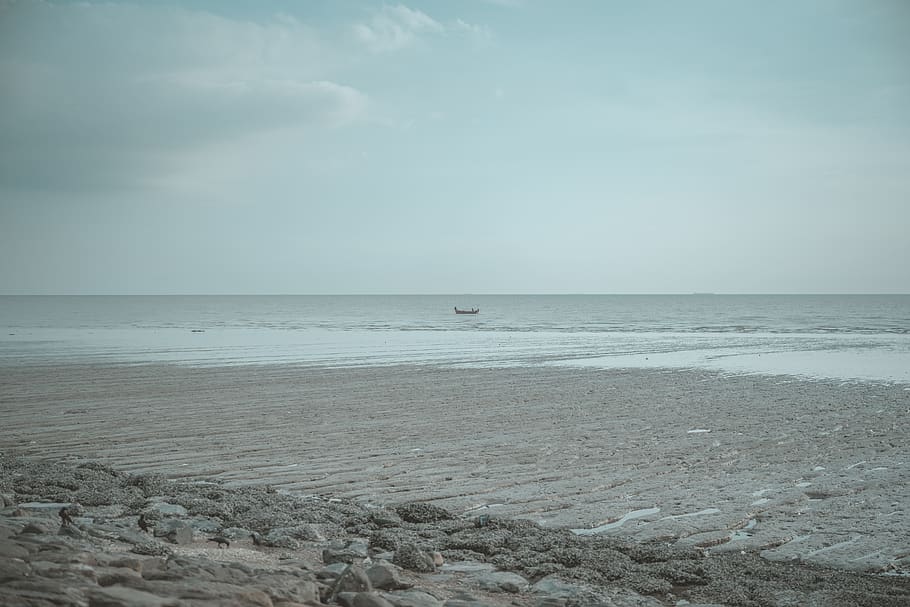 sea, beach, natural, sky, blue, boat, sand, summer, water, ocean HD wallpaper