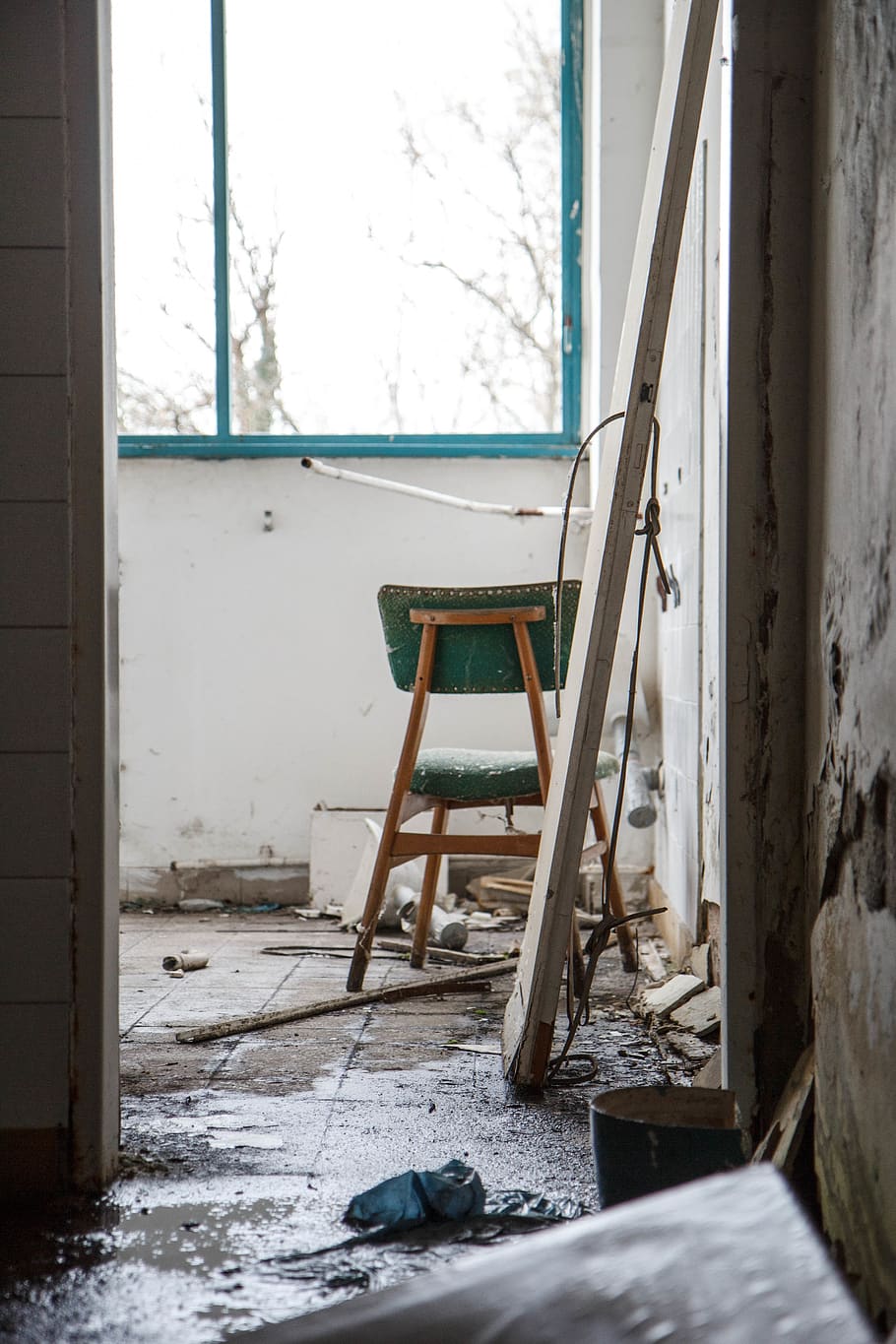 abandoned, rust, urbex, chair, leftbehind, urban, exploration HD wallpaper