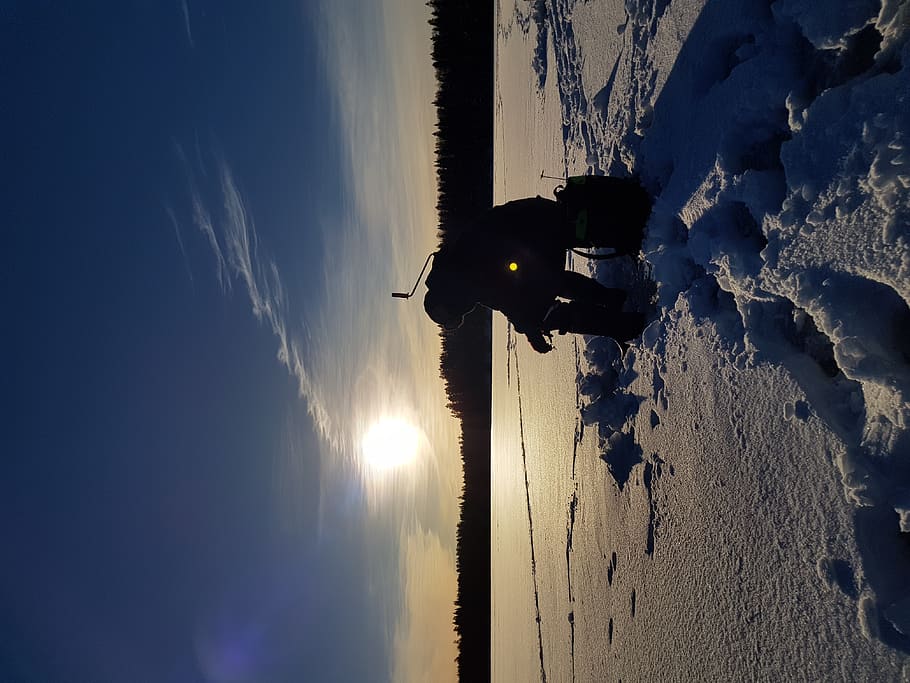 man sitting on snow, nature, outdoors, person, human, flare, light HD wallpaper