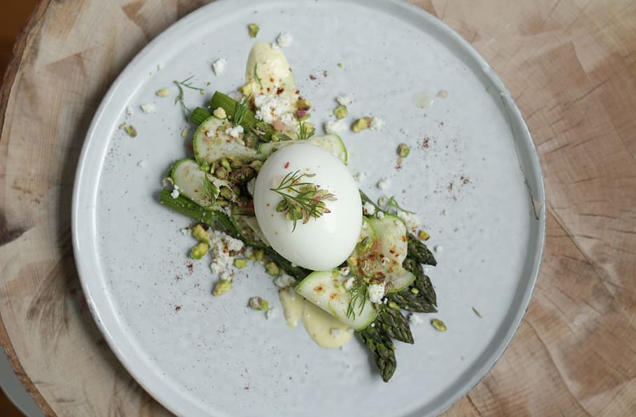 boiled egg and asparagus dish, plate, food, breakfast, foodstylist HD wallpaper