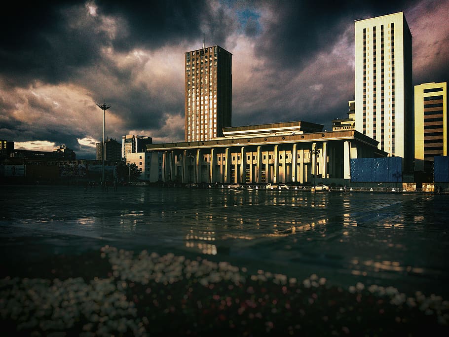 city, rain, rainy, cloudy, clouds, dark clouds, sunset, building HD wallpaper