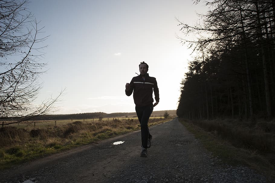 runner, dusk, evening, winter, yorkshire, man, road, full length HD wallpaper