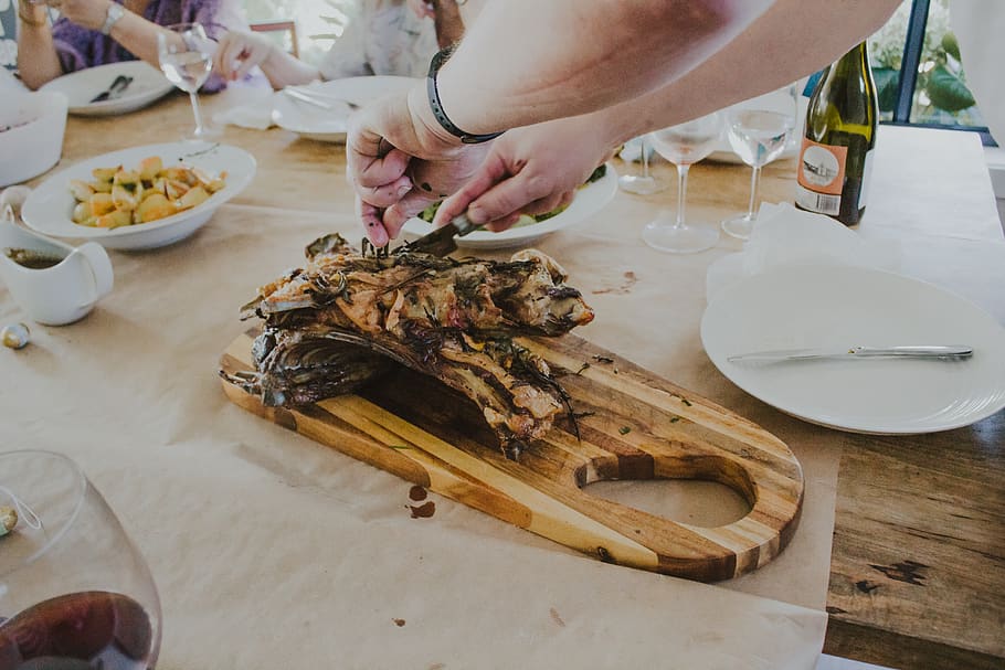food, chef, easter, roast, man, guy, cooking, lamb, blue, family HD wallpaper