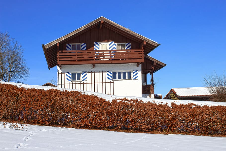 house, hedge, winter, sky, exterior, residence, upper bavaria HD wallpaper