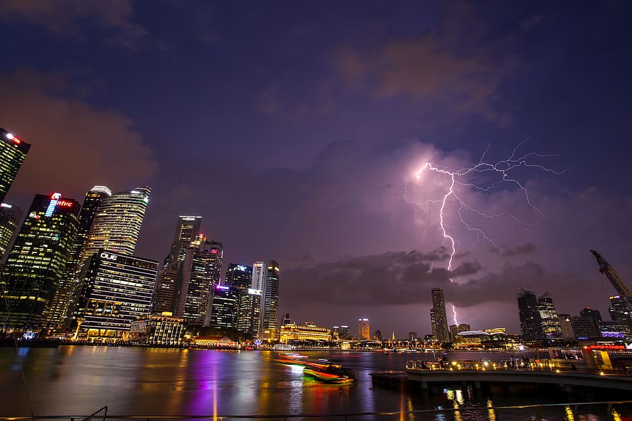 Lightning and Skyline Photo of Cityscape, architecture, blue, HD wallpaper