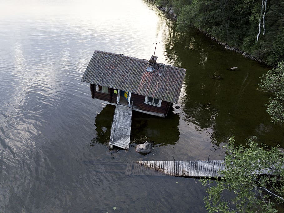 finland, kirkkonummi, lake tampaja, tilted sauna, crooked sauna
