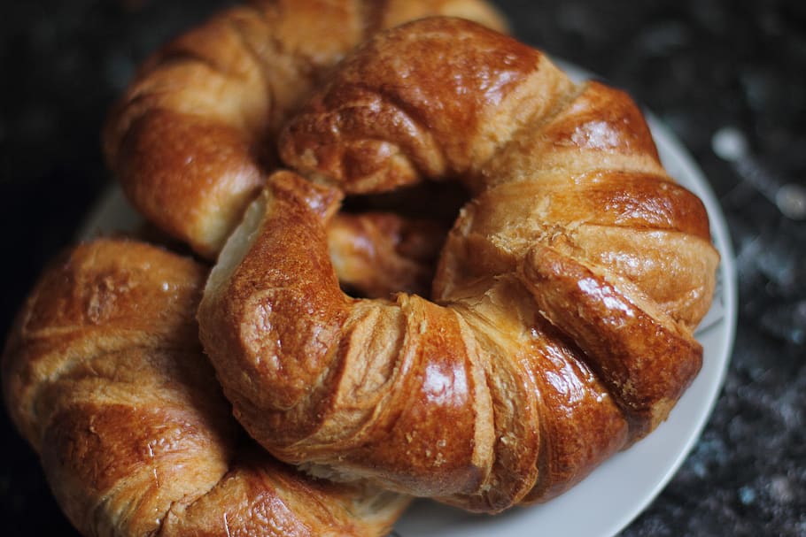 croissant, breakfast, pastry, bread, baked, bakery, sweet, fresh HD wallpaper