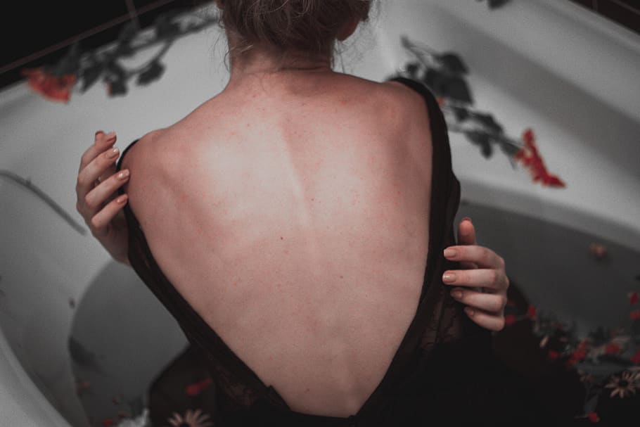 woman showing back, rear view, indoors, human back, people, adult HD wallpaper
