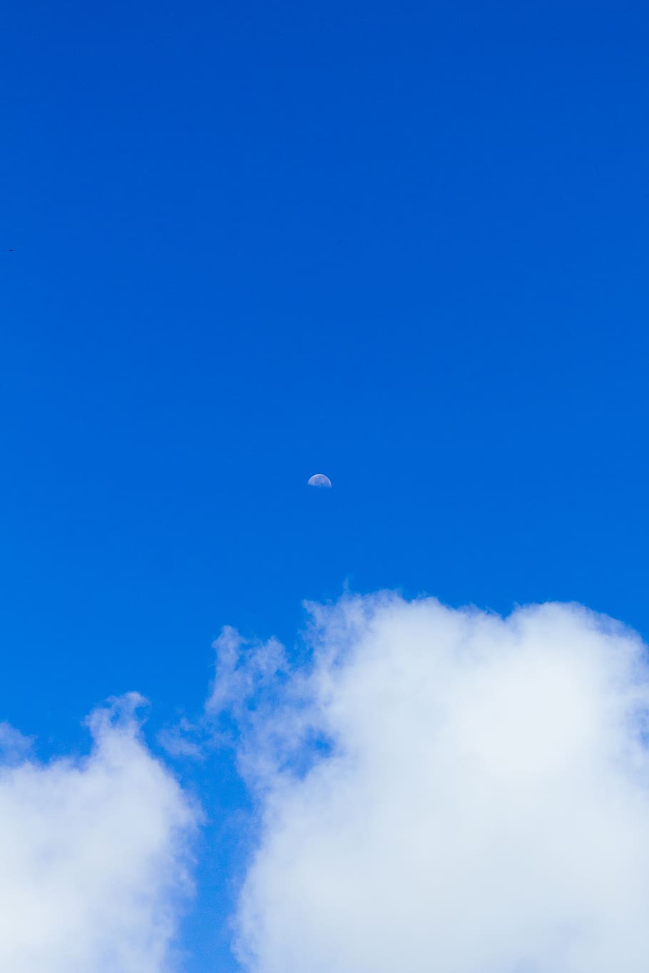 day clouds on sky, cloud - sky, scenics - nature, blue, beauty in nature HD wallpaper