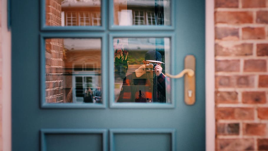 Man in Black Sweater Taking Photo of Blue Door, architecture HD wallpaper