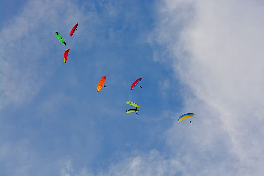 panoramic view, sky, cloudy blue sky, paragliders, flight, wind HD wallpaper