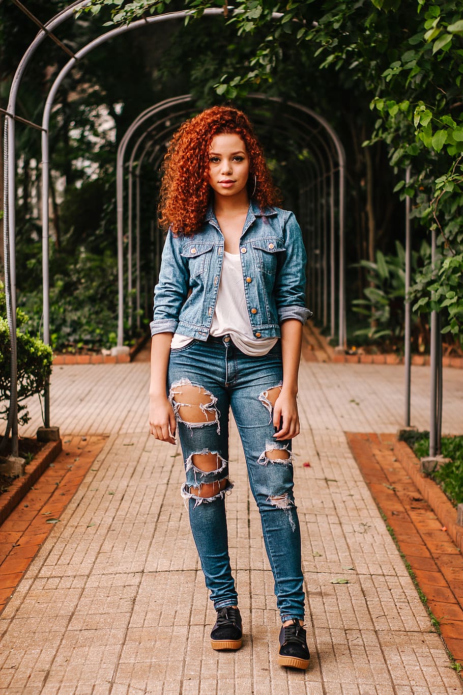 Woman In White Shirt, Blue Denim Jacket And Blue Distressed Denim Jeans Standing On Pathway, HD wallpaper