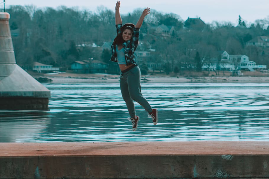 jump, joy, spring, model, fashion, rhode island, new england HD wallpaper