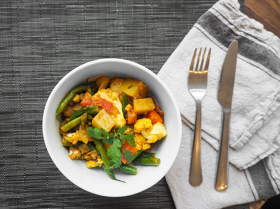 Bowl Of Cooked Vegetables, cutlery, delicious, dining, dinner HD wallpaper