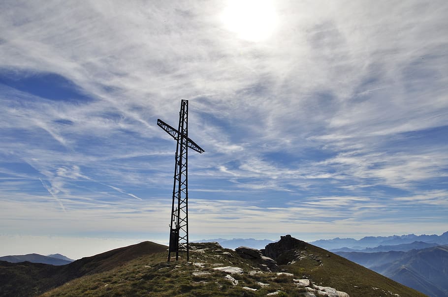 cross, summit, landscape, mountains, vista, clouds, climber HD wallpaper