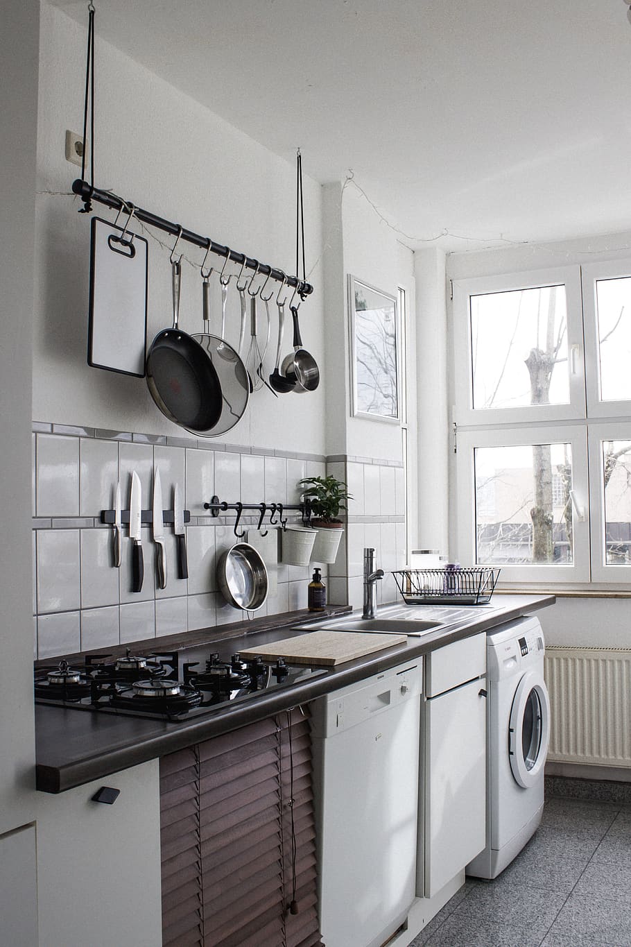 white dishwasher, room, indoors, kitchen, blade, weaponry, knife