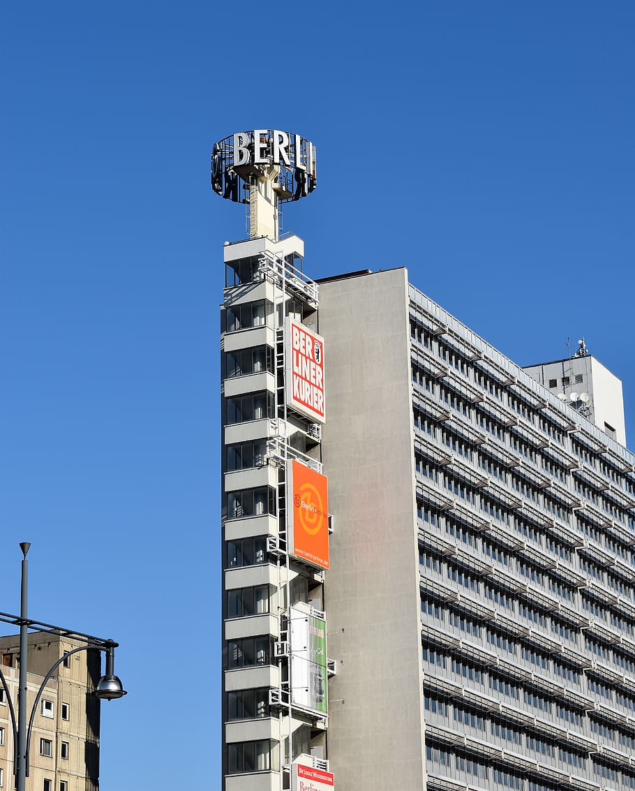 gray concrete building during daytime, office building, berlin HD wallpaper