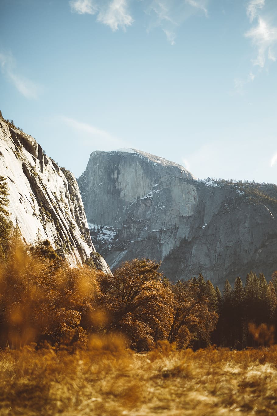gray concrete mountain during daytime, beauty in nature, sky HD wallpaper