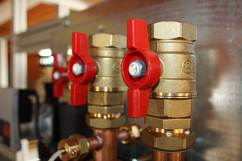 valve, brass, heating, pump, plumber, specialist, red, focus on foreground HD wallpaper