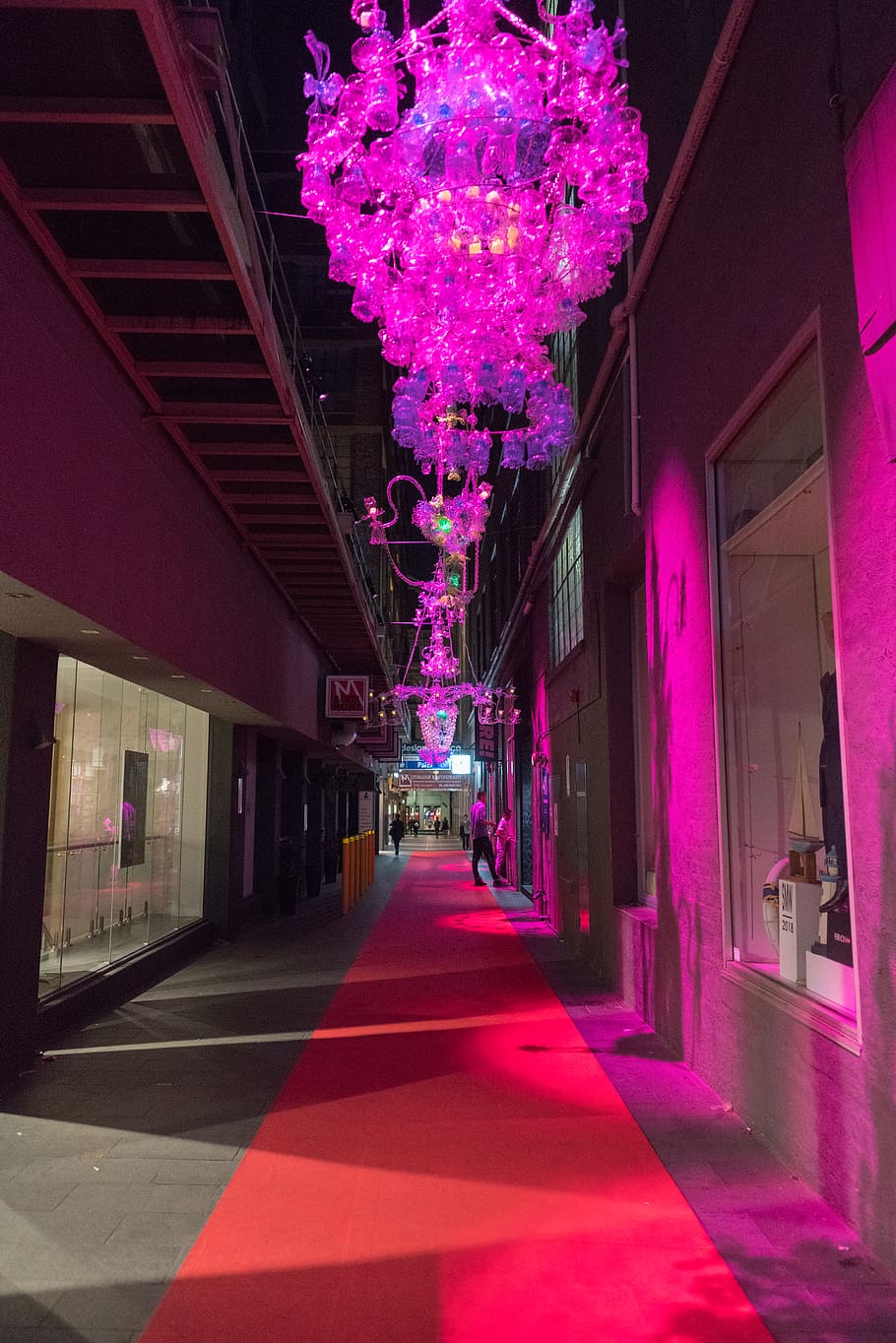 laneway, melbourne, chandelier, lights, night, white night HD wallpaper