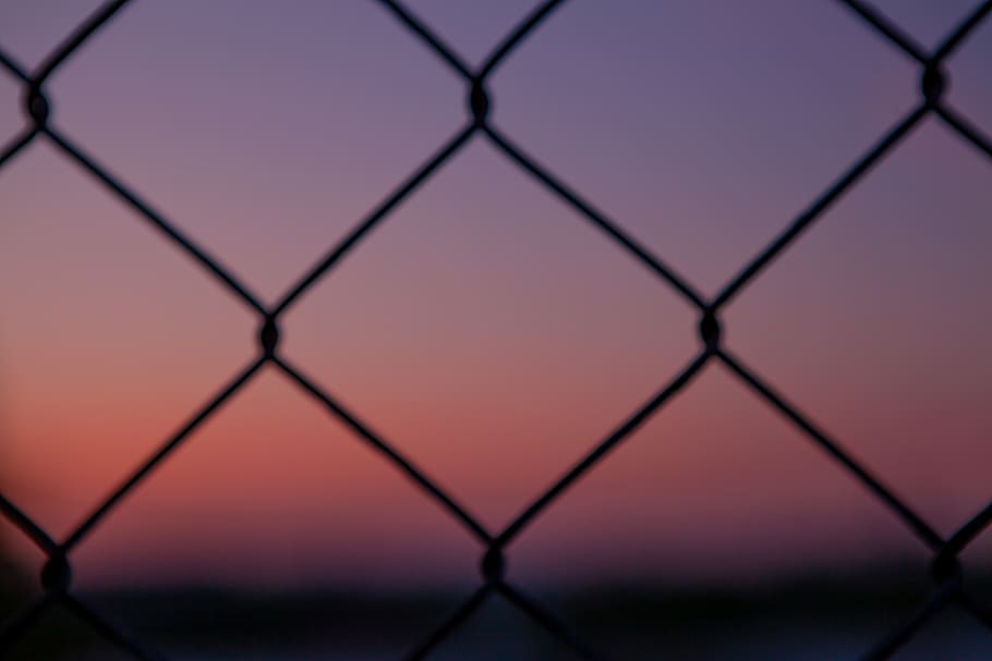 pattern, fence, lamp, light, blue hour, sunset, blur, twilight HD wallpaper