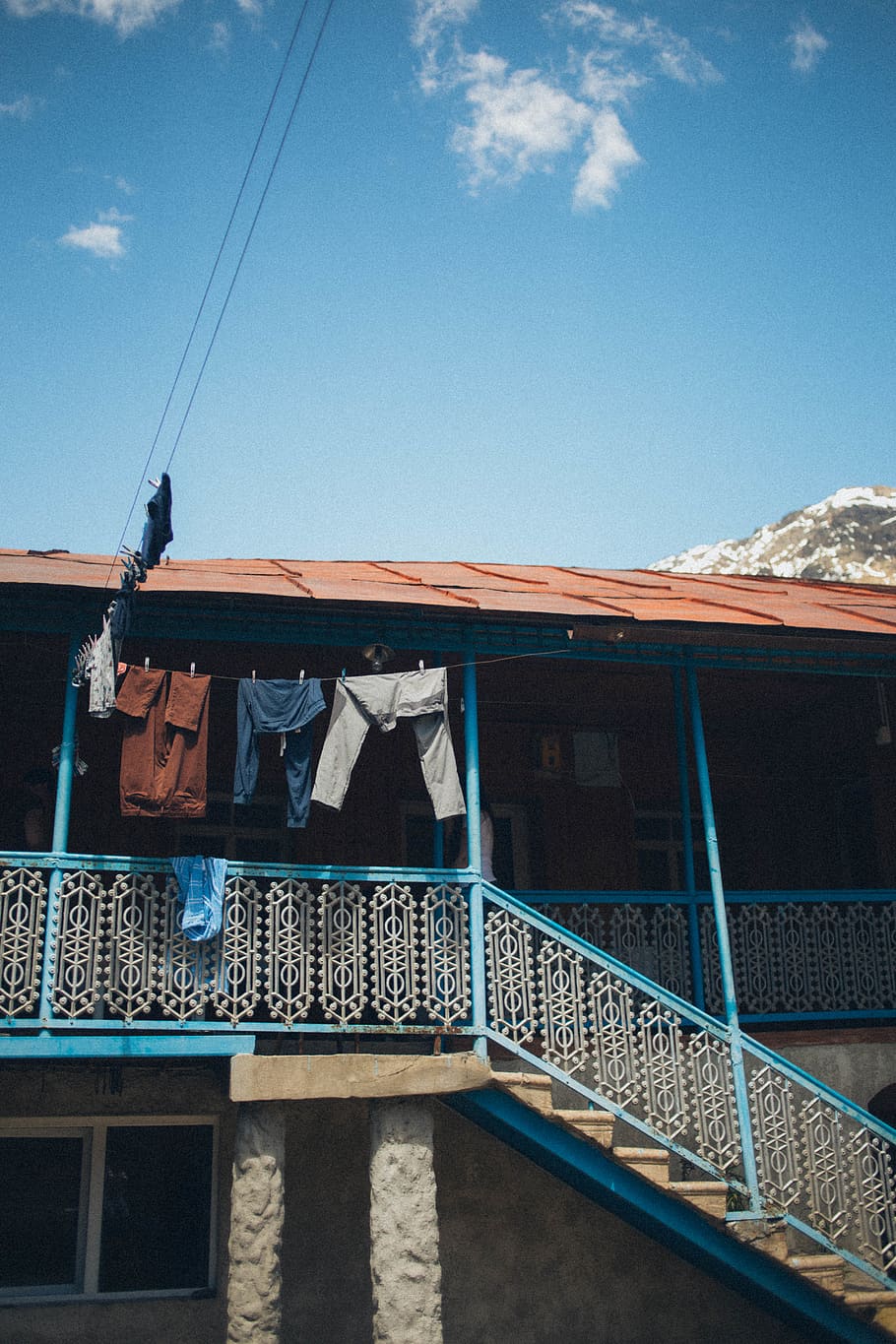 Denim Jeans Hanging, building, clothes, built structure, architecture HD wallpaper