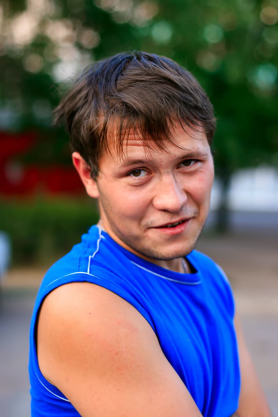 Man, summer, color, face, ble, greenclose-up, portrait, looking at camera HD wallpaper