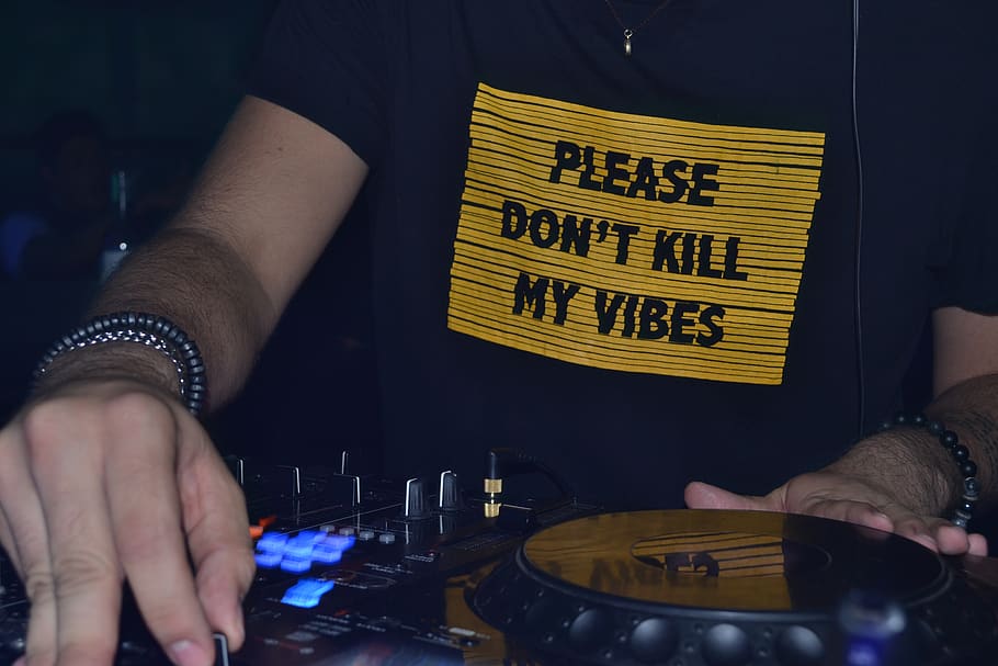 man playing DJ controller, human hand, music, human body part HD wallpaper