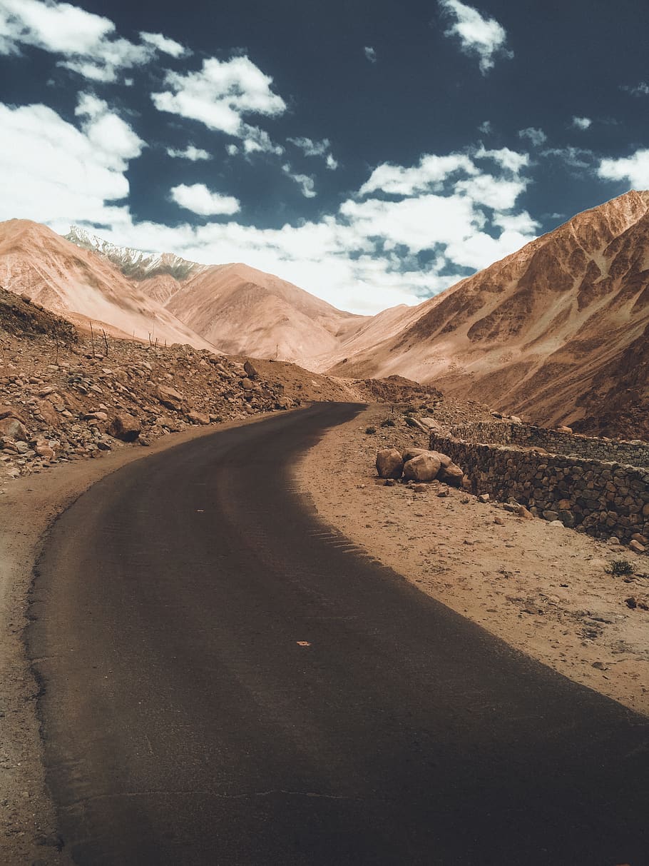 Landscape Photography of Road Path, arid, asphalt, barren, clouds HD wallpaper