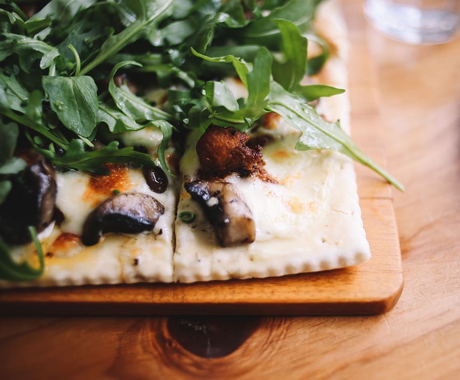 flatbread, pizza, healthy, mushrooms, cheese, vegetables, fresh HD wallpaper