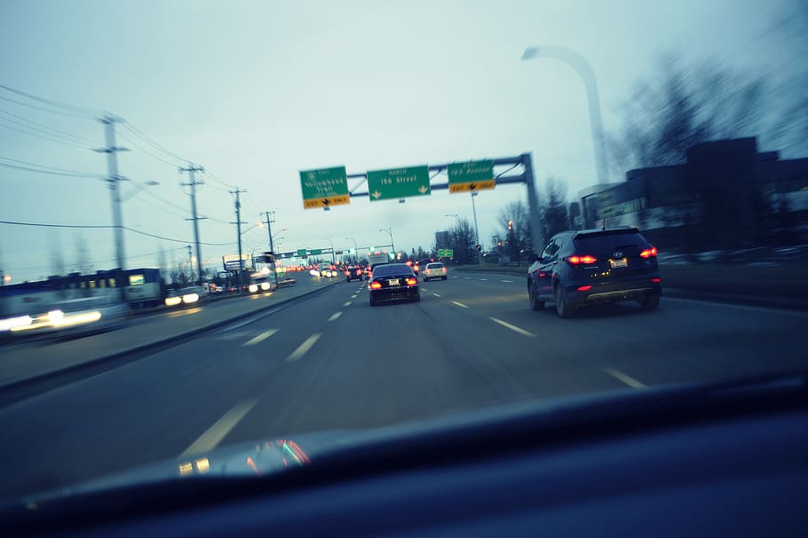 car, driving, distracted, edmonton, transportation, light, fast HD wallpaper