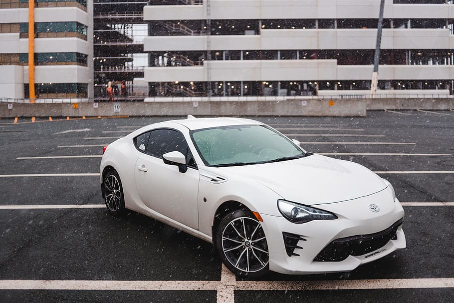 white Toyota GT86 sports car, parked, fr, tire, wheel, winter HD wallpaper