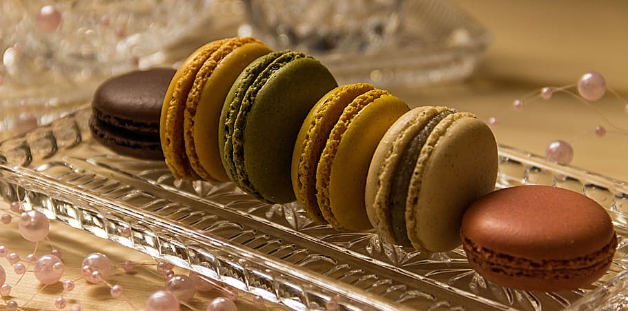 macarons, cookies, pastries, sweetness, double biscuits, cream layer HD wallpaper