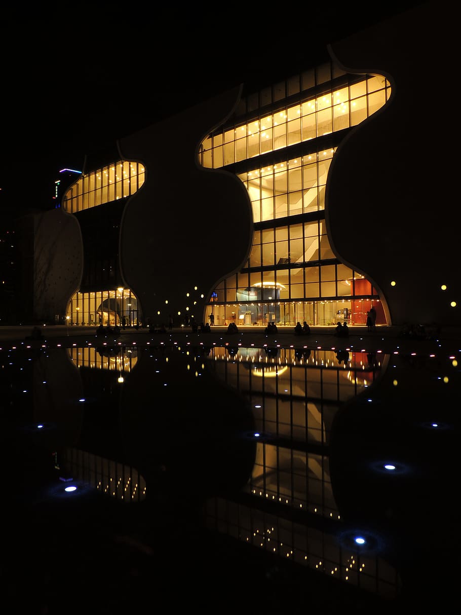 Building With Yellow Lights, architecture, city, dark, design HD wallpaper