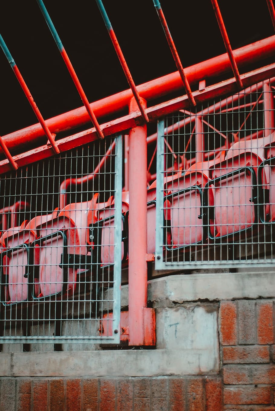 photo of red and white metal frame, seat, railing, structure HD wallpaper